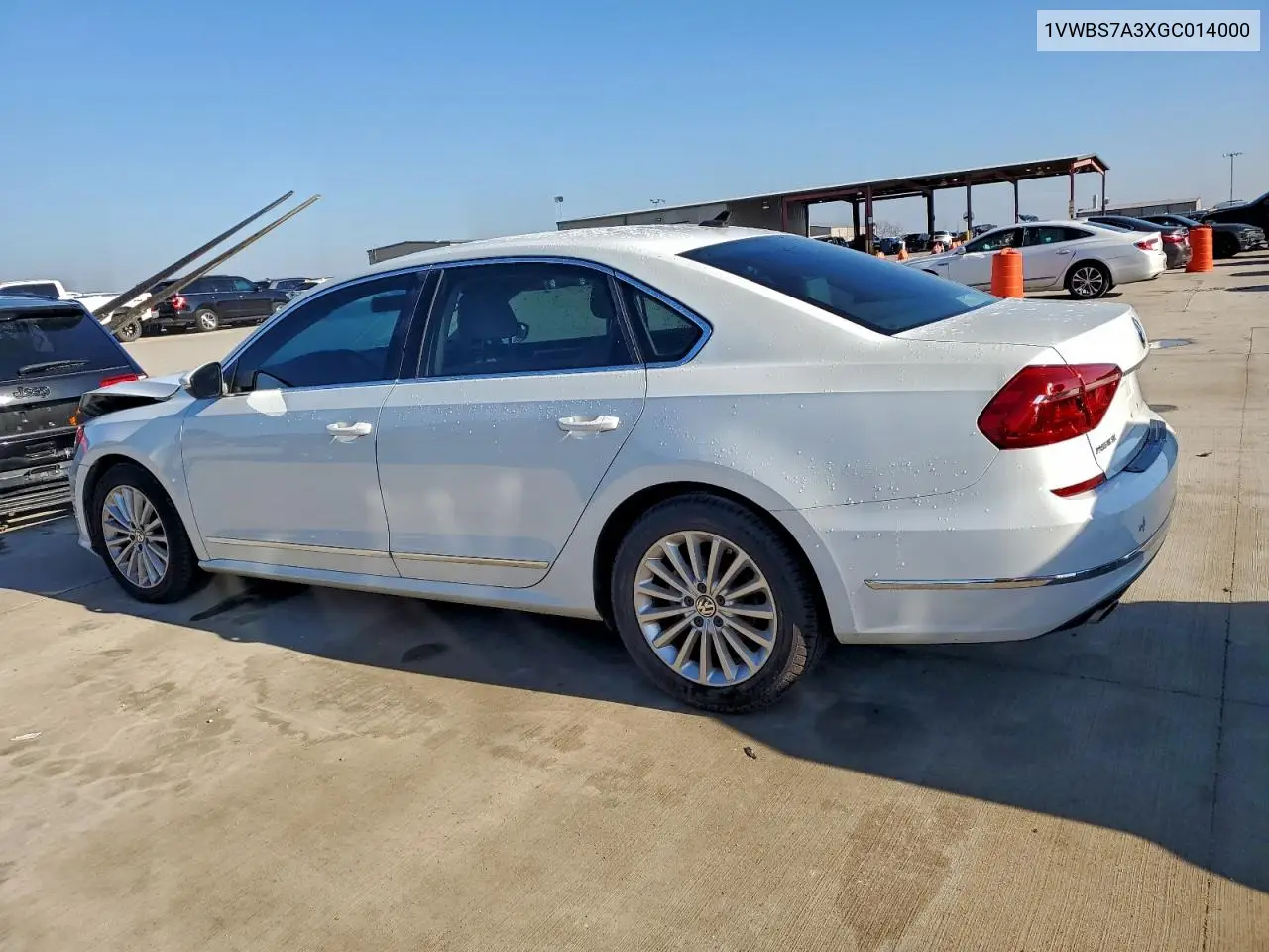1VWBS7A3XGC014000 2016 Volkswagen Passat Se