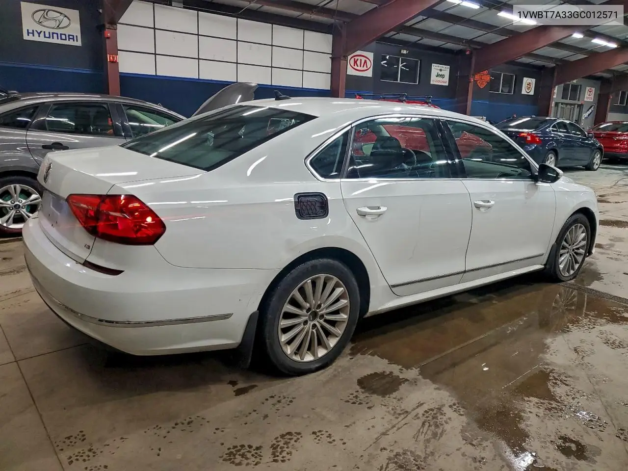 1VWBT7A33GC012571 2016 Volkswagen Passat Se