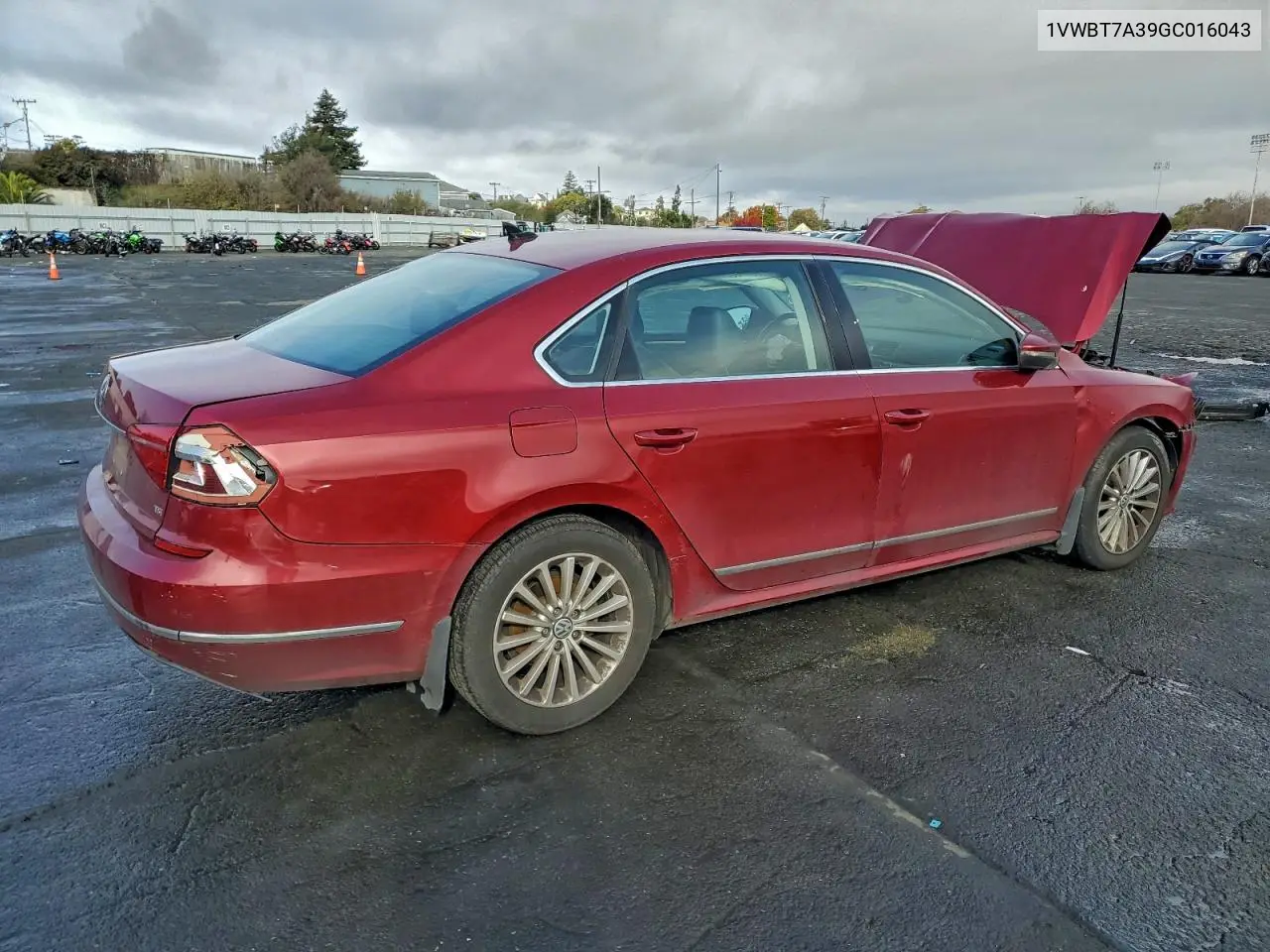 1VWBT7A39GC016043 2016 Volkswagen Passat Se