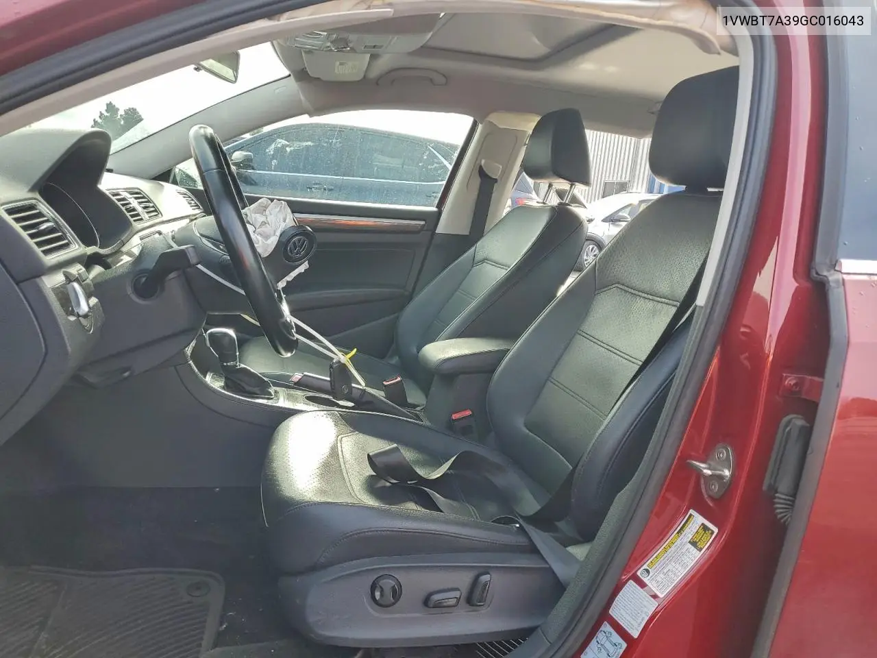 1VWBT7A39GC016043 2016 Volkswagen Passat Se
