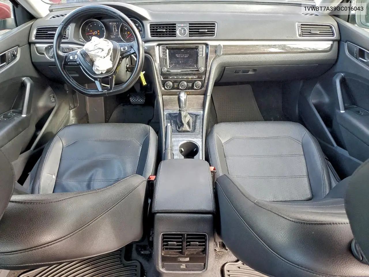 1VWBT7A39GC016043 2016 Volkswagen Passat Se