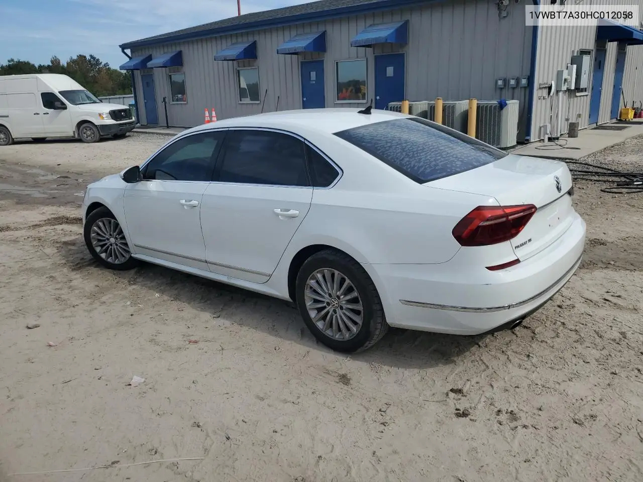 1VWBT7A30HC012058 2017 Volkswagen Passat Se
