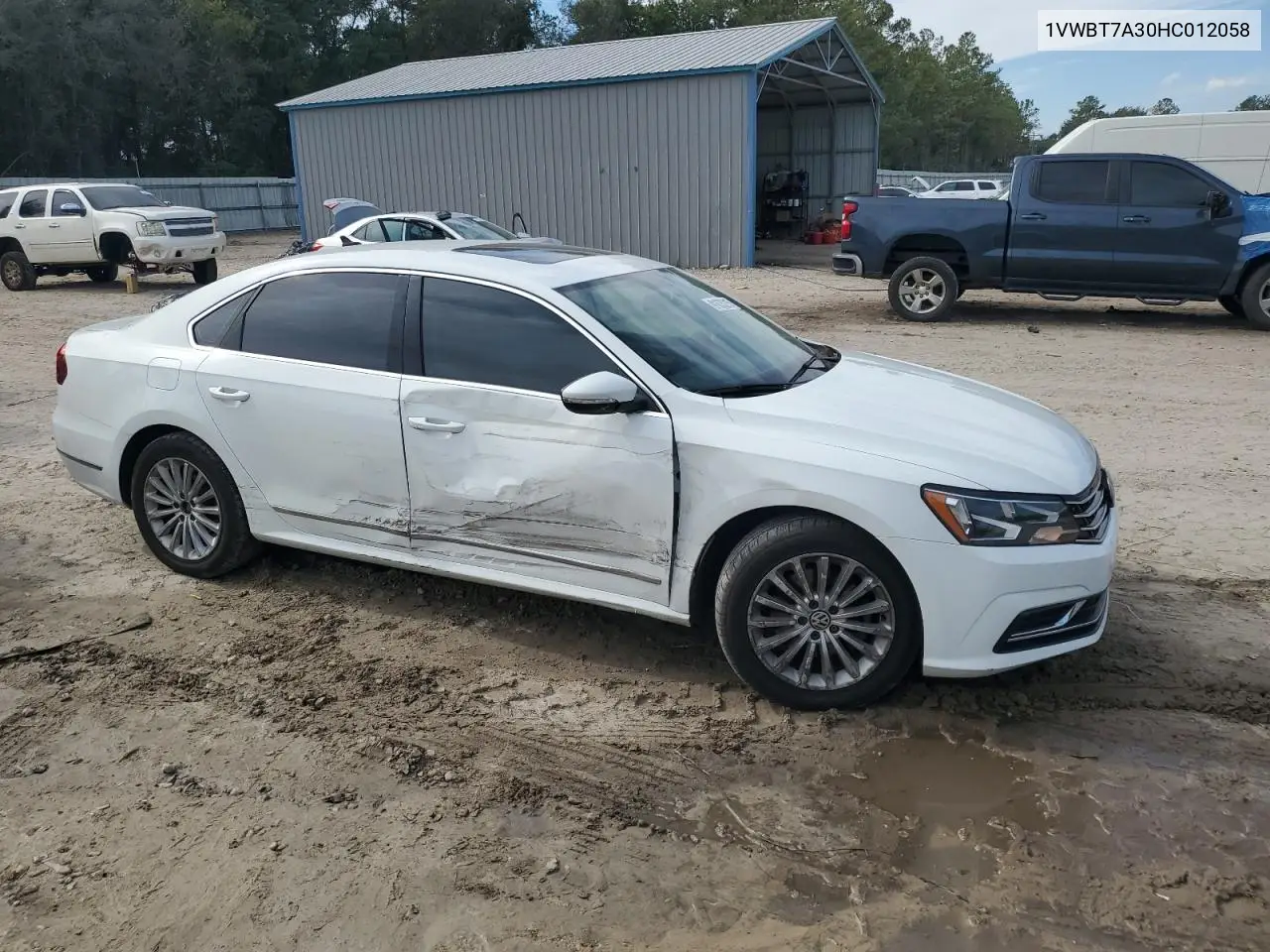 1VWBT7A30HC012058 2017 Volkswagen Passat Se