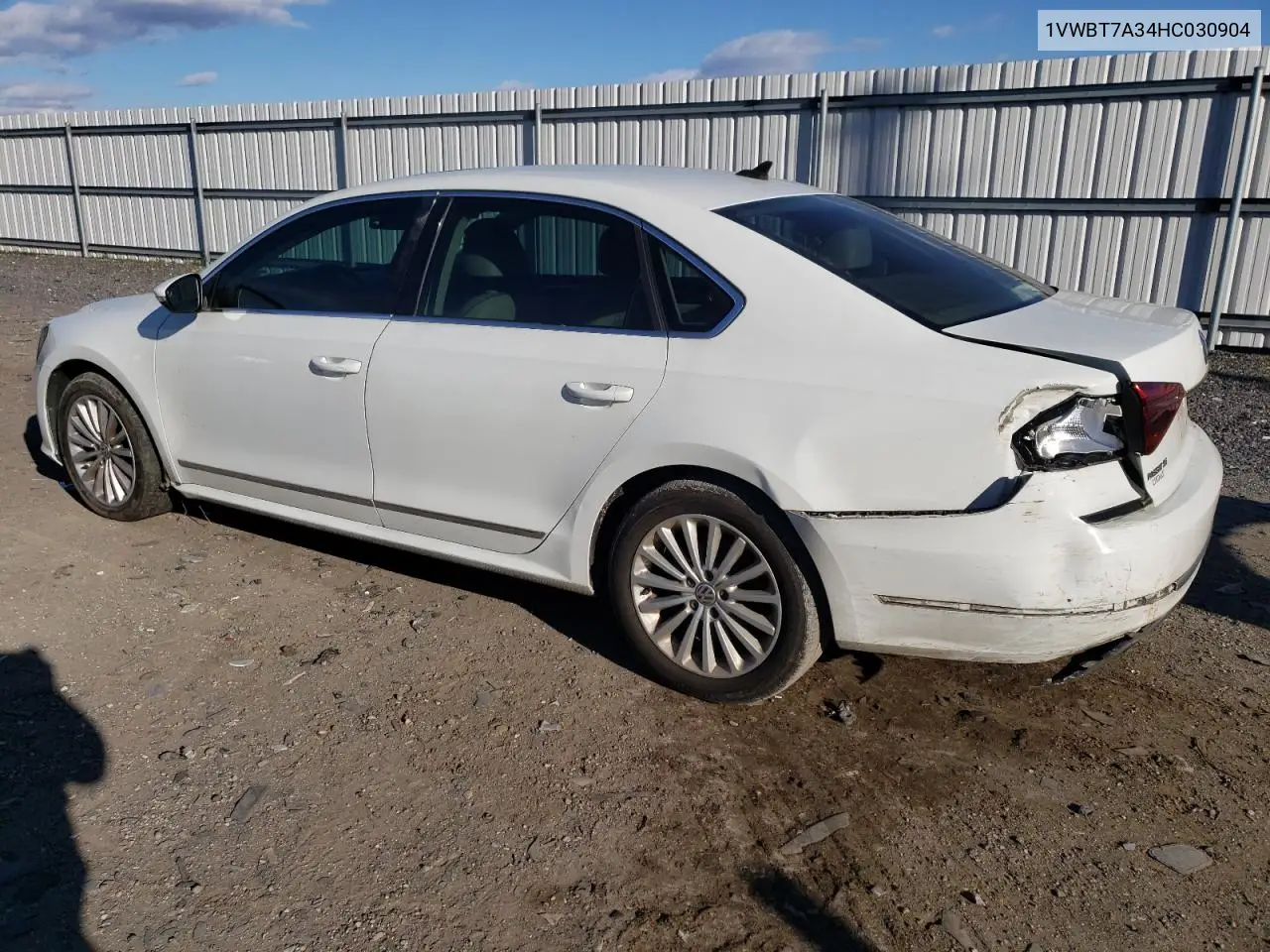 1VWBT7A34HC030904 2017 Volkswagen Passat Se