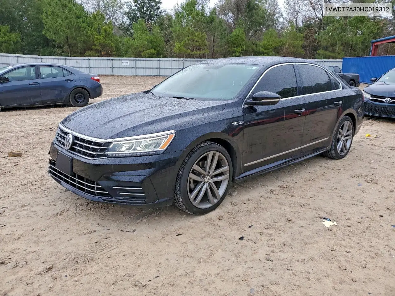 1VWDT7A30HC019312 2017 Volkswagen Passat R-Line