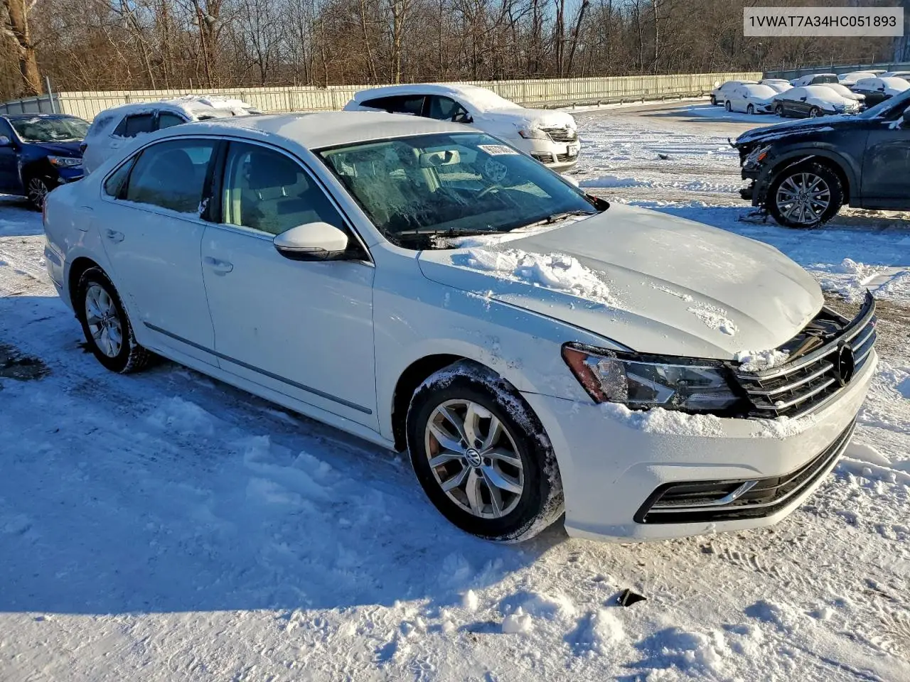 1VWAT7A34HC051893 2017 Volkswagen Passat S