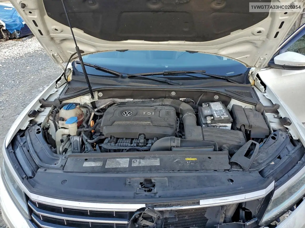 1VWGT7A33HC020354 2017 Volkswagen Passat Se