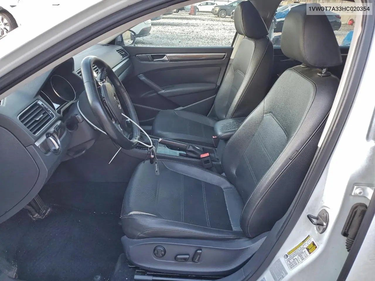1VWGT7A33HC020354 2017 Volkswagen Passat Se