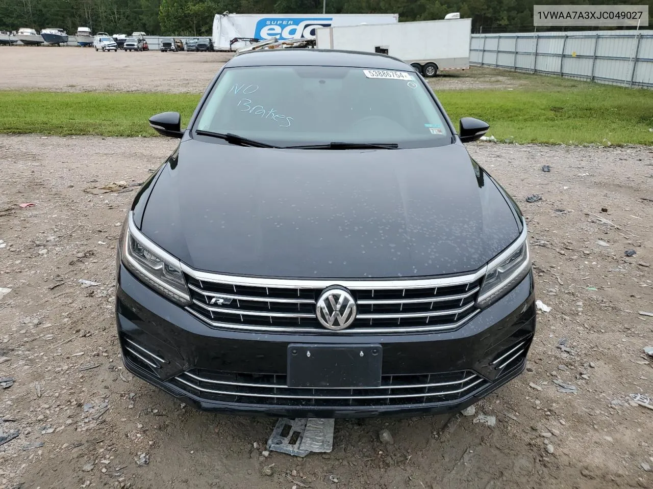 1VWAA7A3XJC049027 2018 Volkswagen Passat S