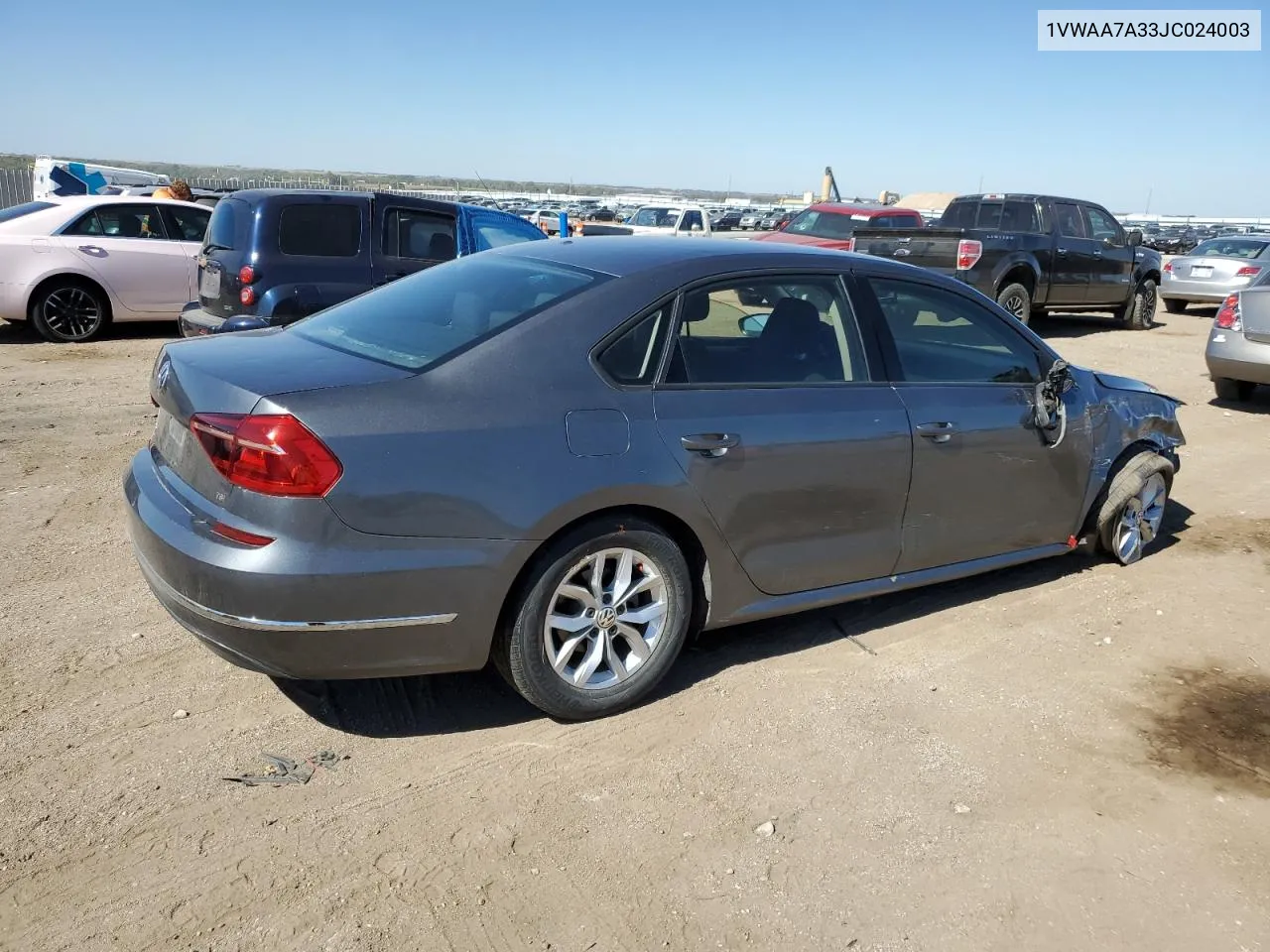 1VWAA7A33JC024003 2018 Volkswagen Passat S