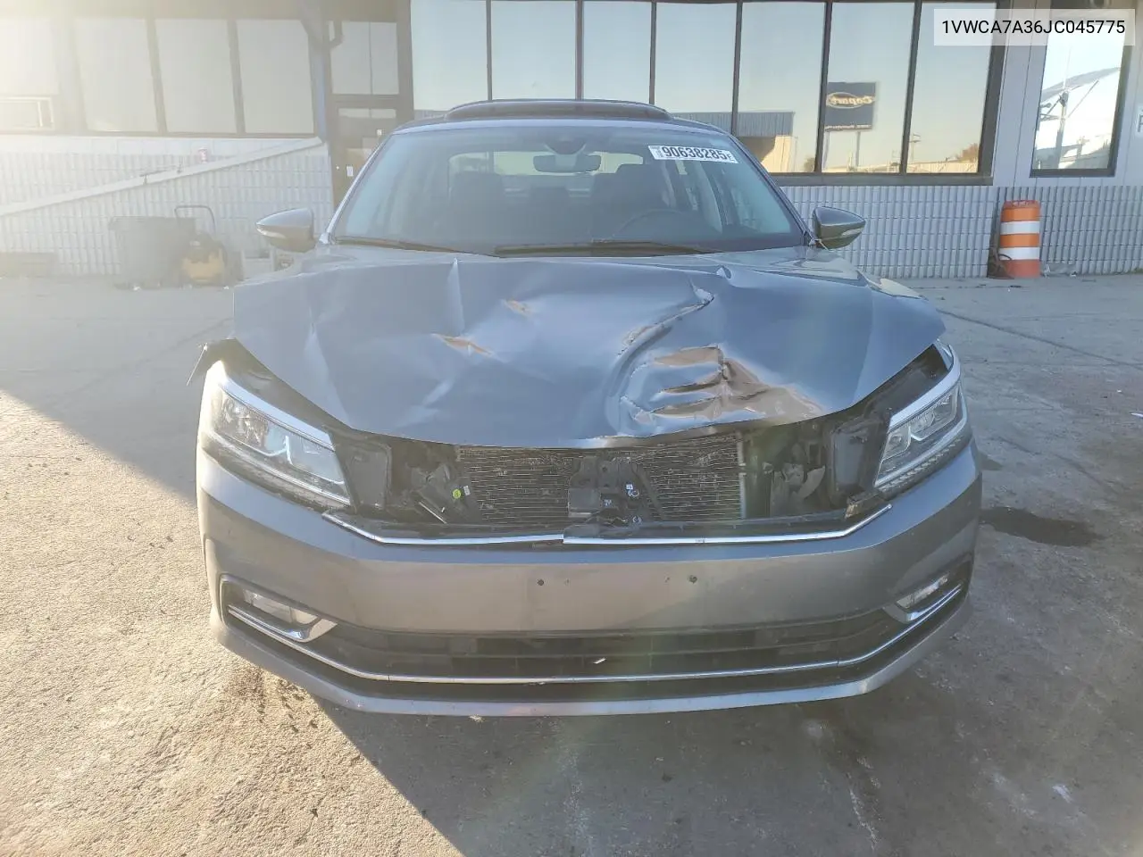 1VWCA7A36JC045775 2018 Volkswagen Passat Sel Premium