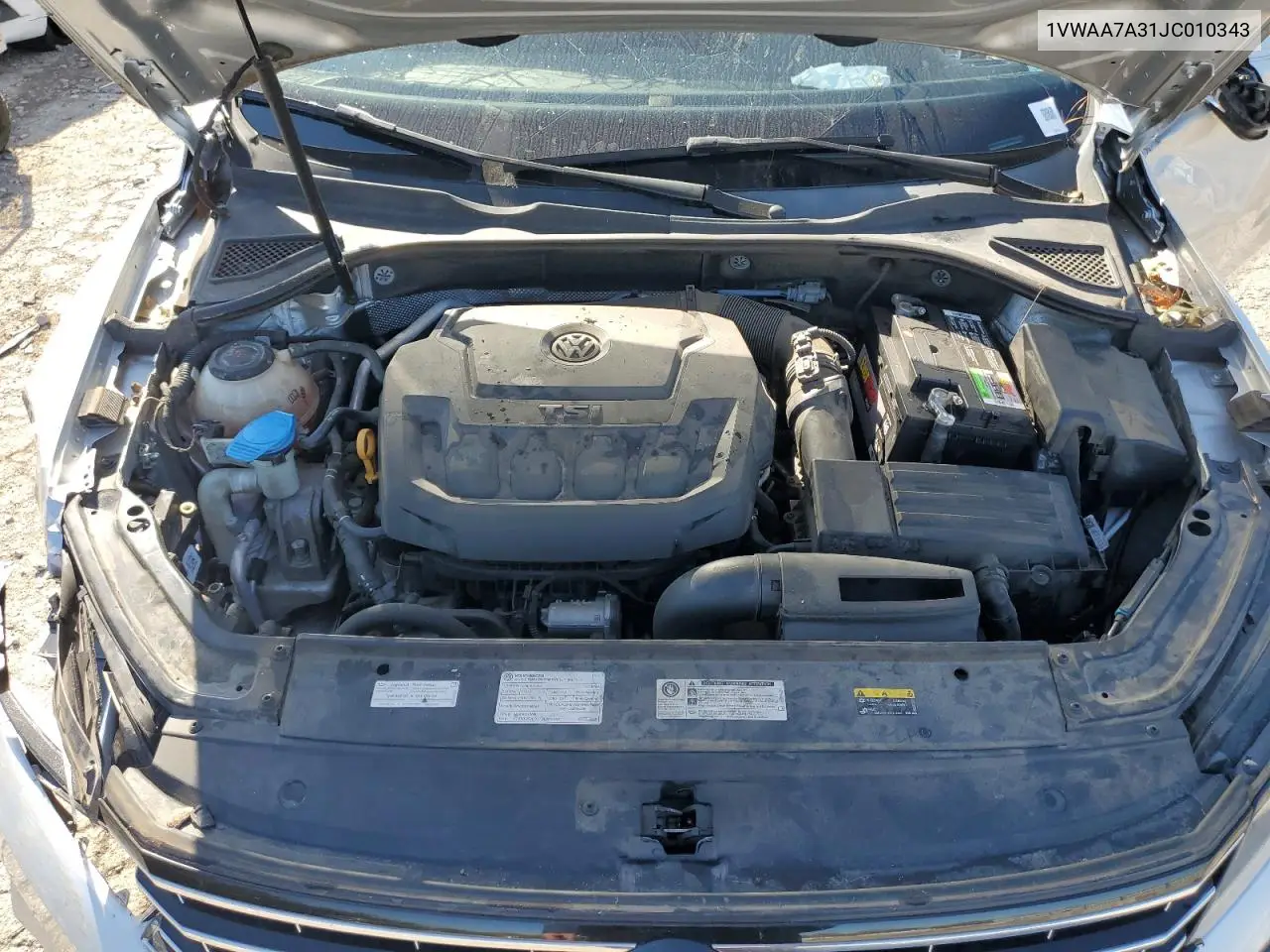 1VWAA7A31JC010343 2018 Volkswagen Passat S