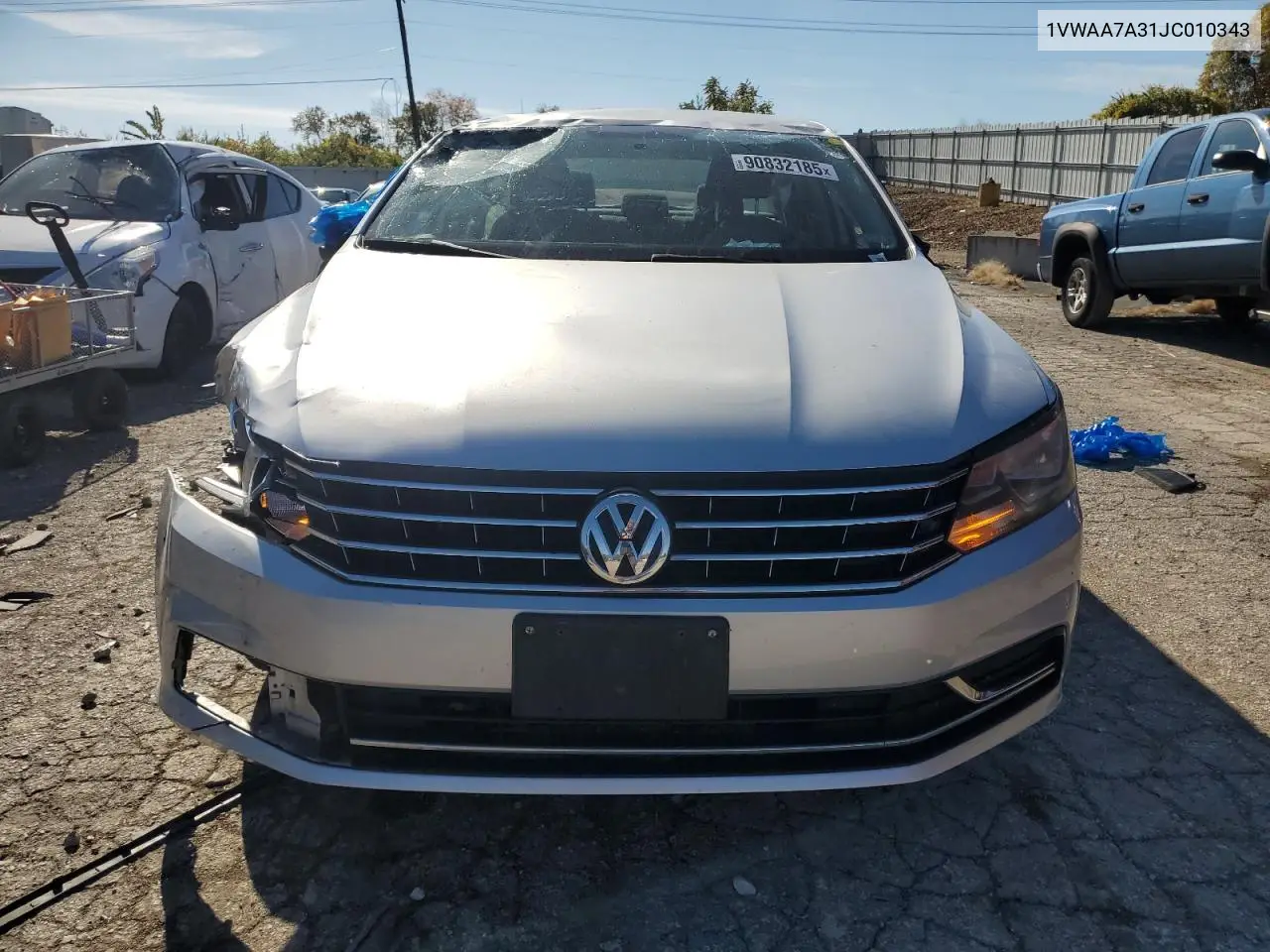 1VWAA7A31JC010343 2018 Volkswagen Passat S