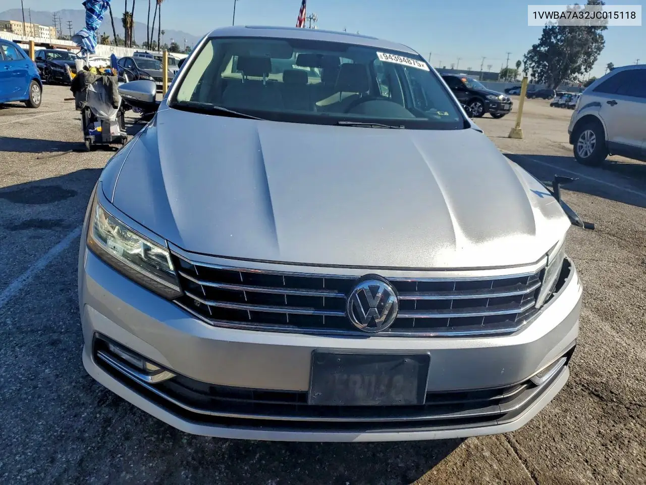 1VWBA7A32JC015118 2018 Volkswagen Passat Se