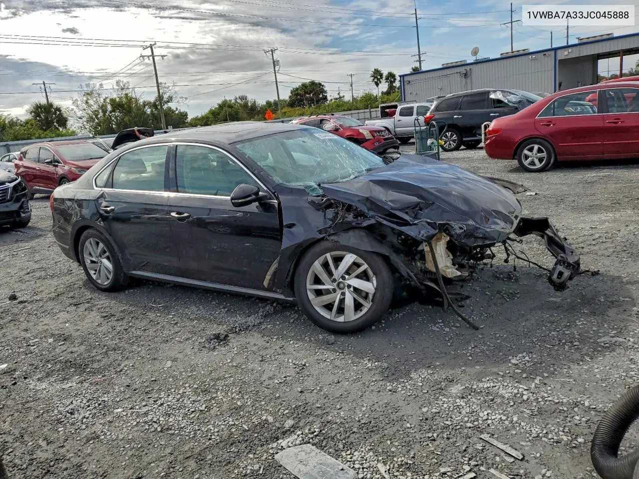 1VWBA7A33JC045888 2018 Volkswagen Passat Se