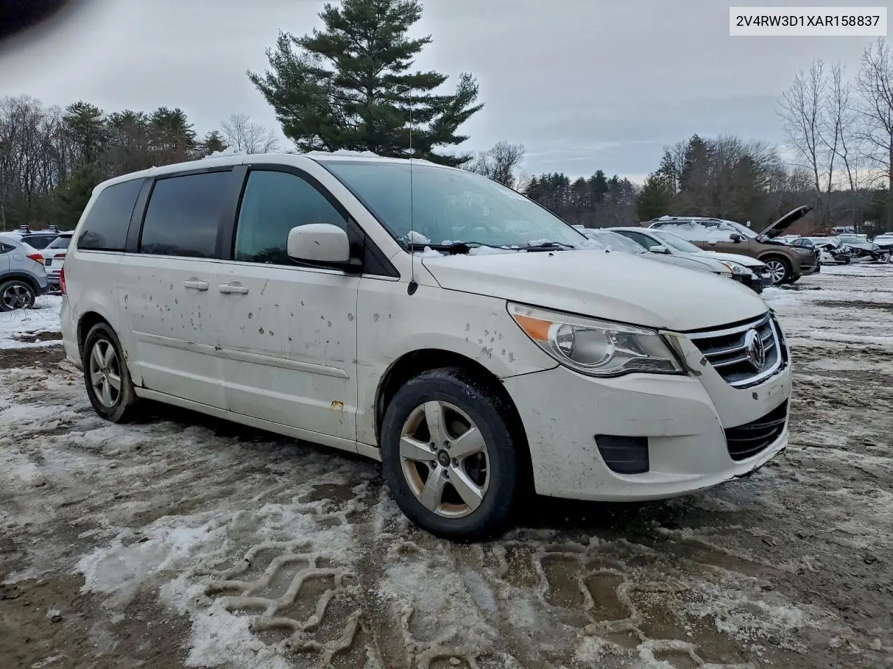 2V4RW3D1XAR158837 2010 Volkswagen Routan Se