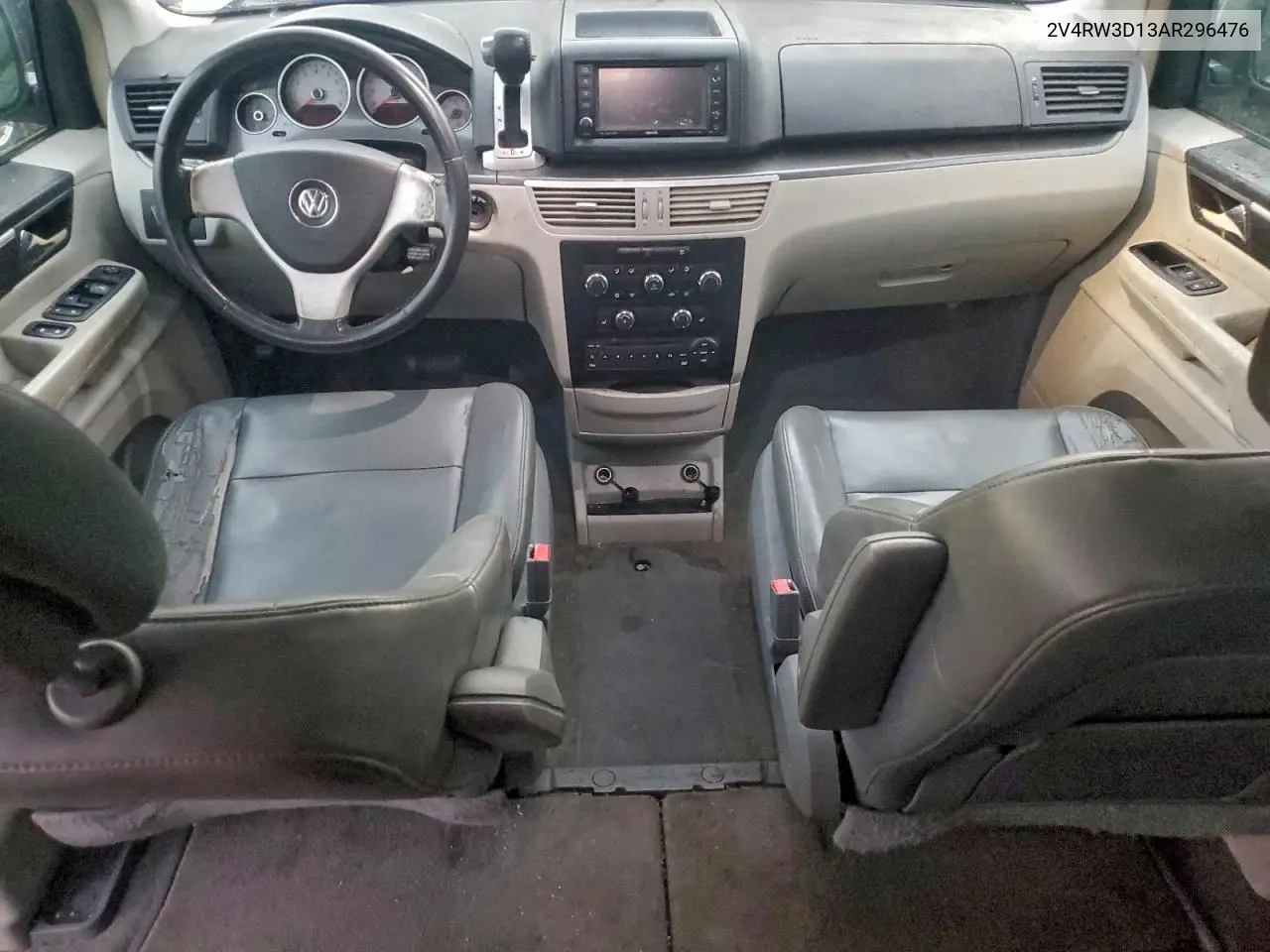 2V4RW3D13AR296476 2010 Volkswagen Routan Se