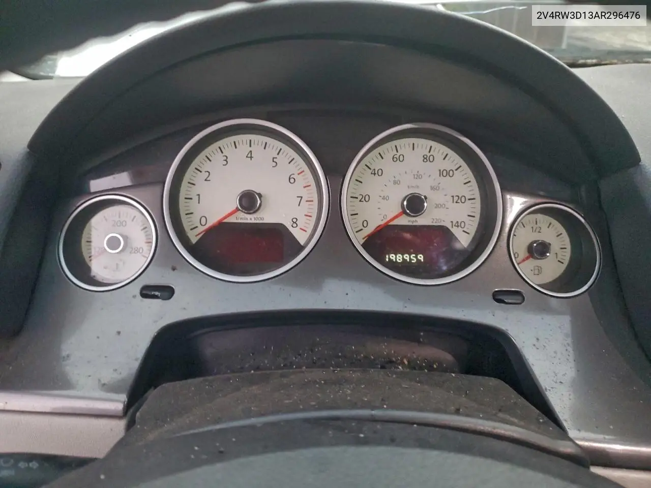 2V4RW3D13AR296476 2010 Volkswagen Routan Se