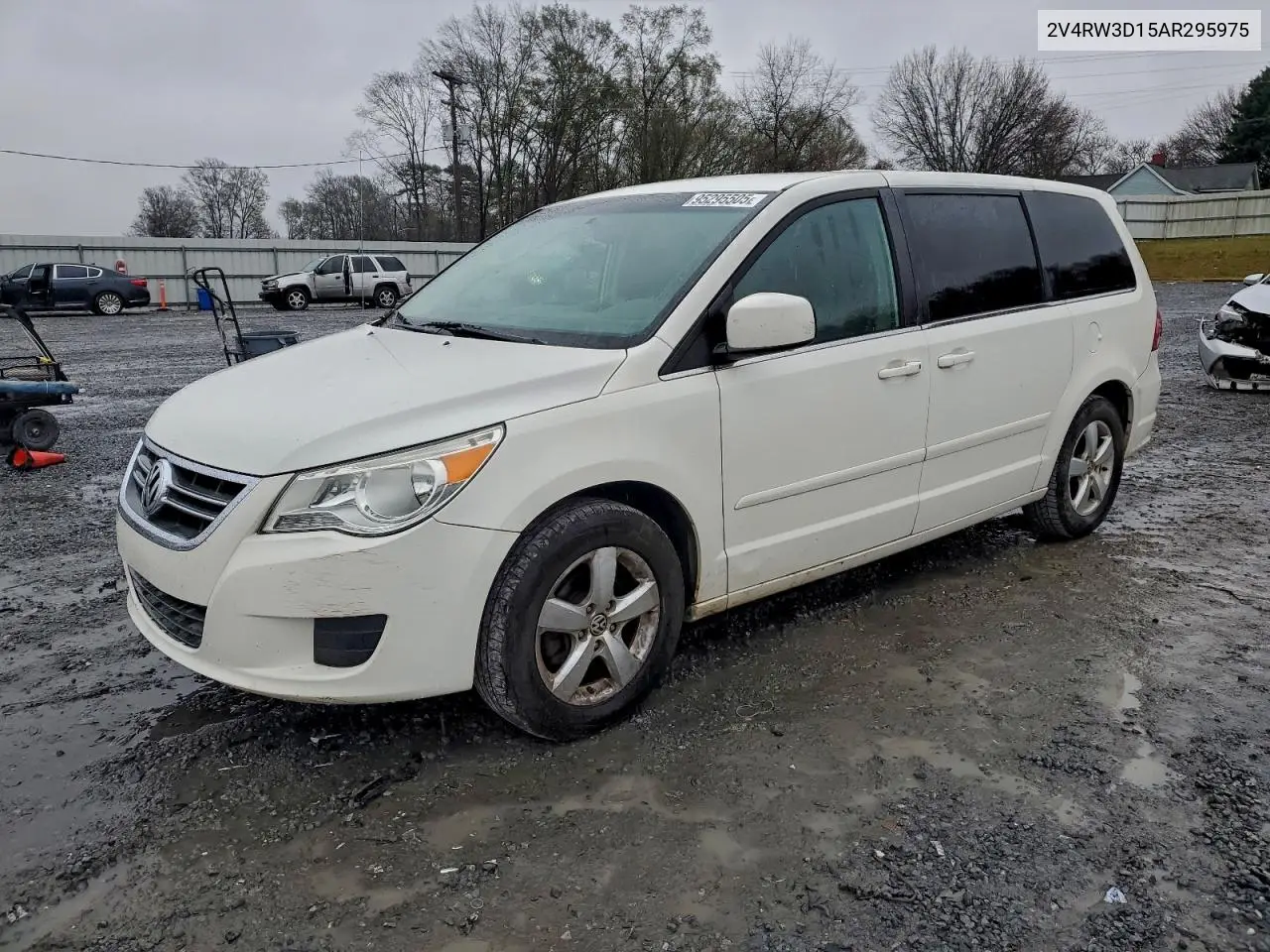 2V4RW3D15AR295975 2010 Volkswagen Routan Se