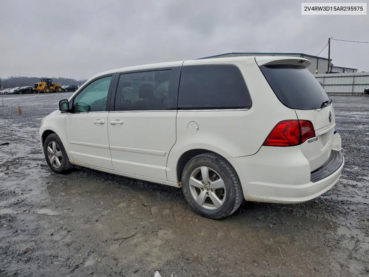 2V4RW3D15AR295975 2010 Volkswagen Routan Se
