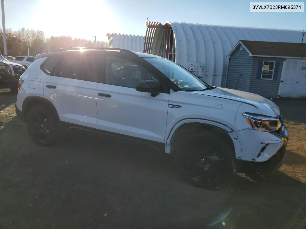 3VVLX7B23RM095374 2024 Volkswagen Taos Se