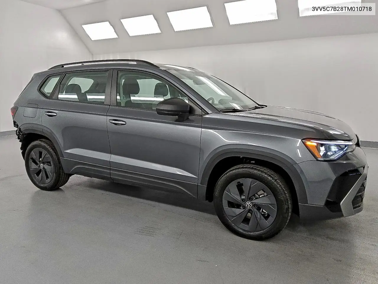 3VV5C7B28TM010718 2026 Volkswagen Taos S