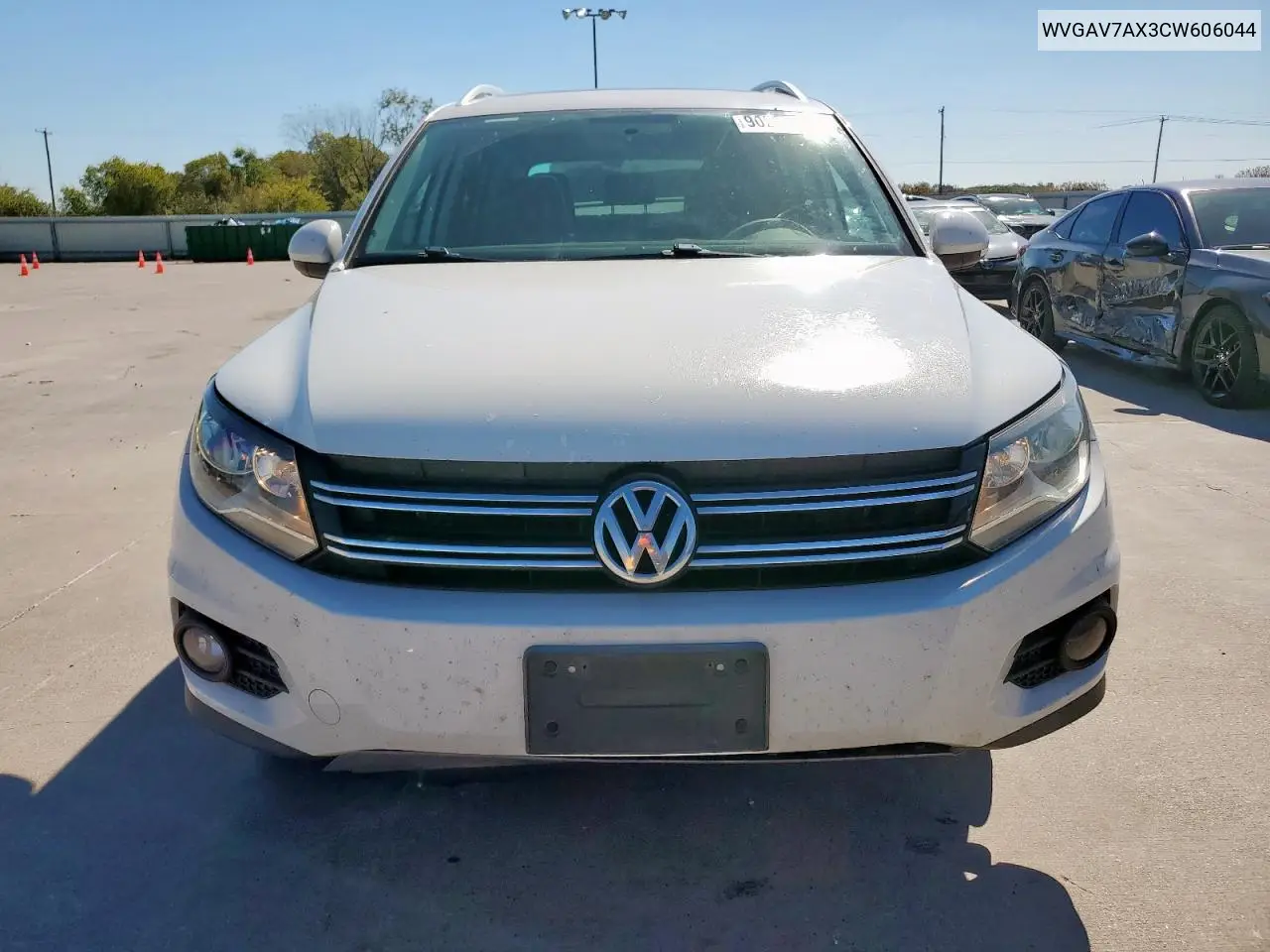 WVGAV7AX3CW606044 2012 Volkswagen Tiguan S