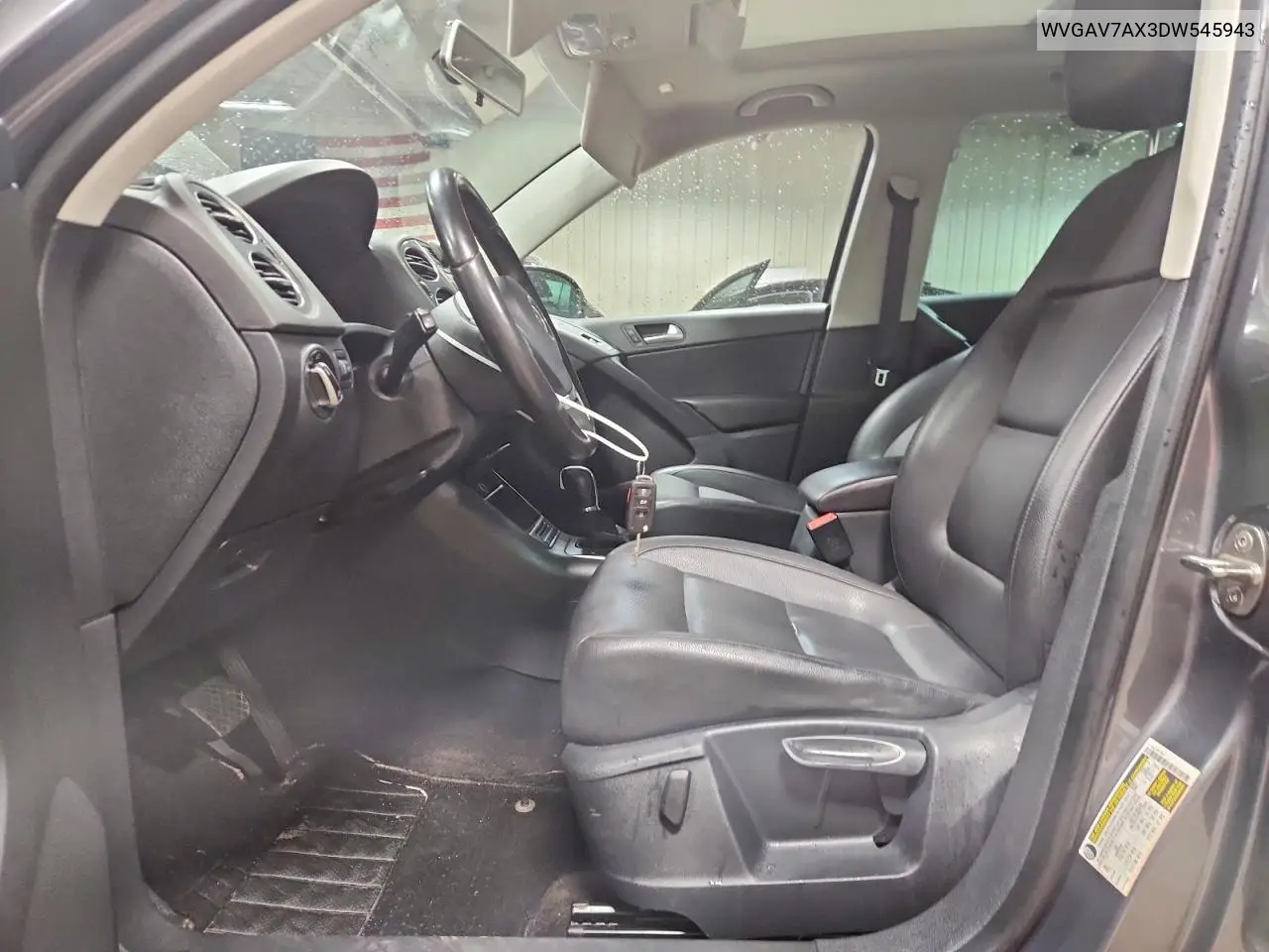 WVGAV7AX3DW545943 2013 Volkswagen Tiguan S