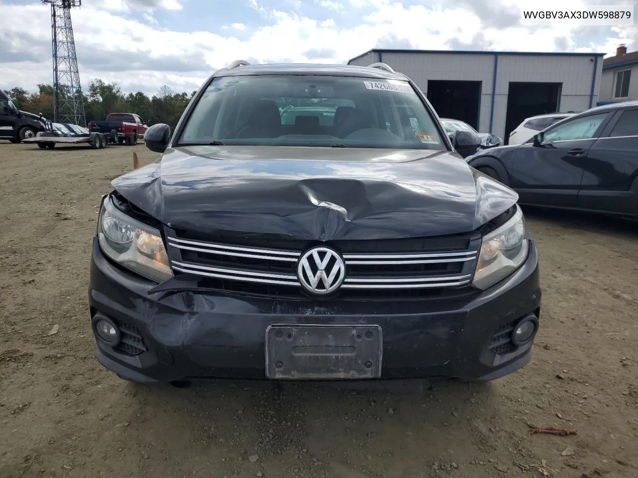 WVGBV3AX3DW598879 2013 Volkswagen Tiguan S