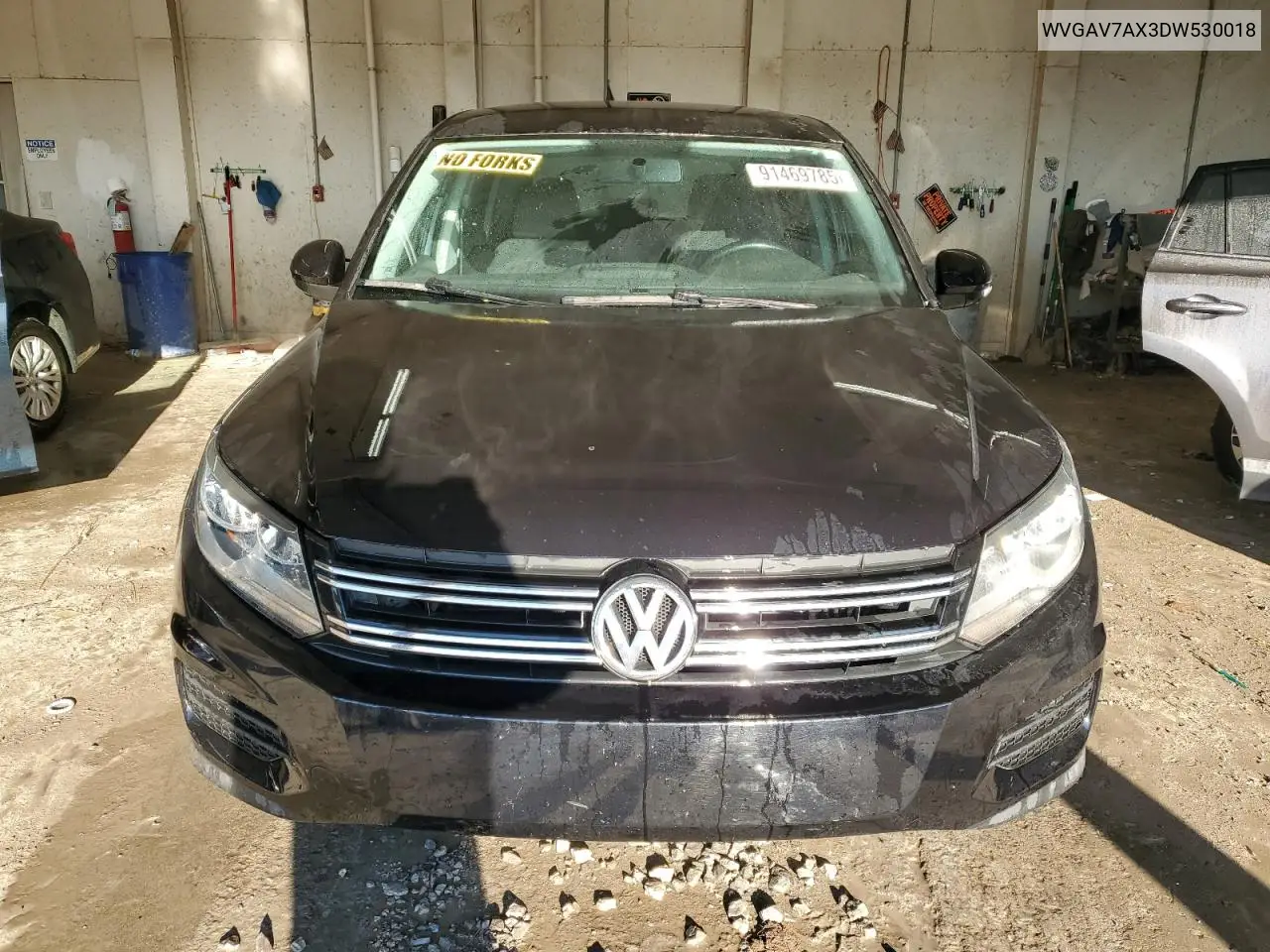 WVGAV7AX3DW530018 2013 Volkswagen Tiguan S