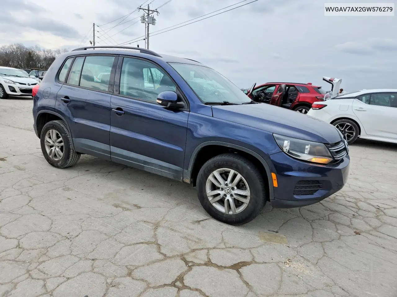 WVGAV7AX2GW576279 2016 Volkswagen Tiguan S