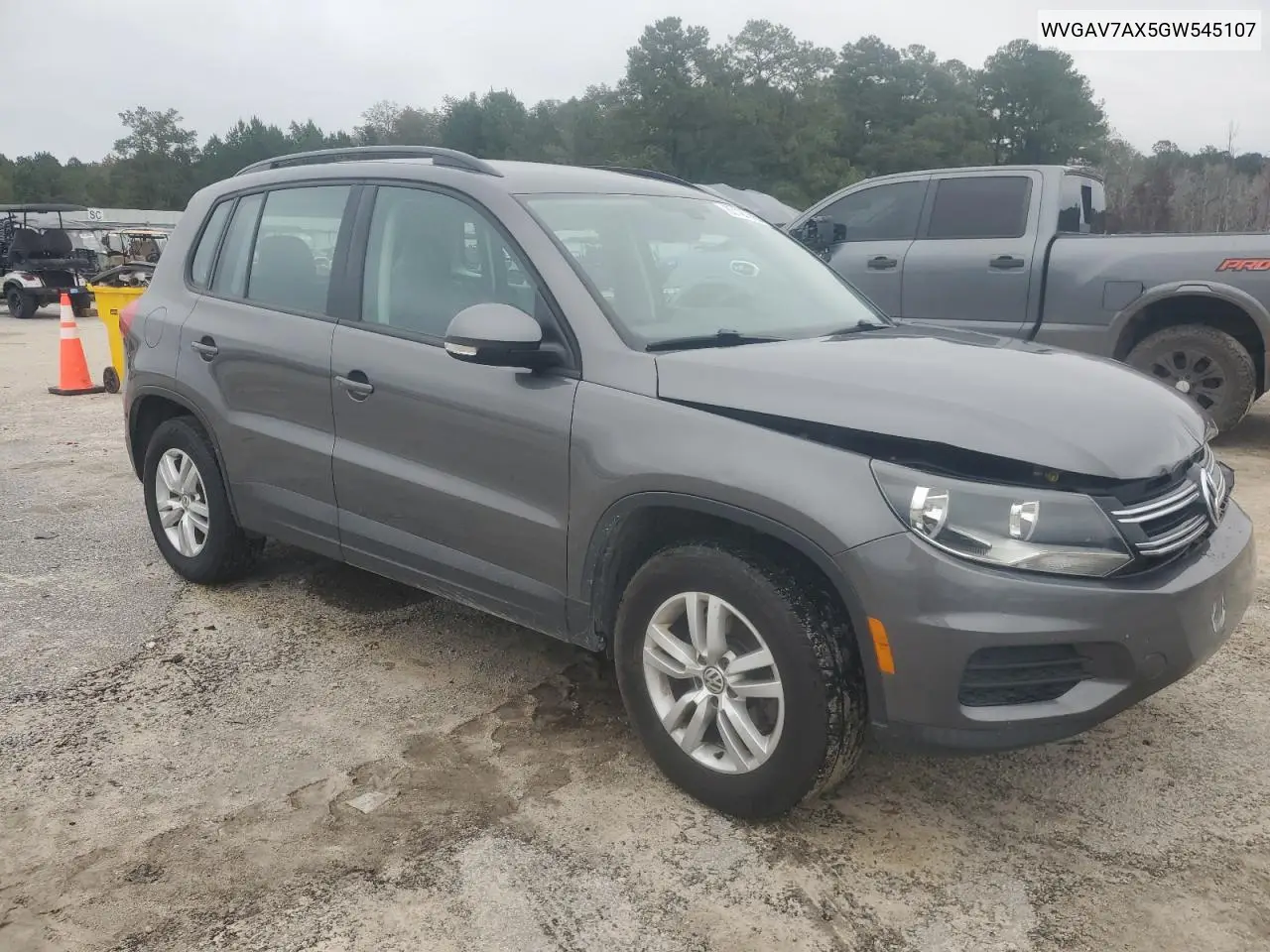 WVGAV7AX5GW545107 2016 Volkswagen Tiguan S