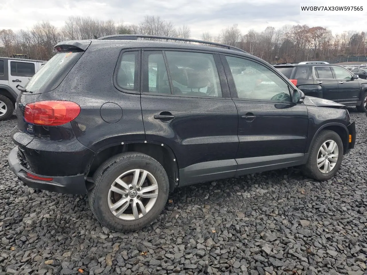 WVGBV7AX3GW597565 2016 Volkswagen Tiguan S