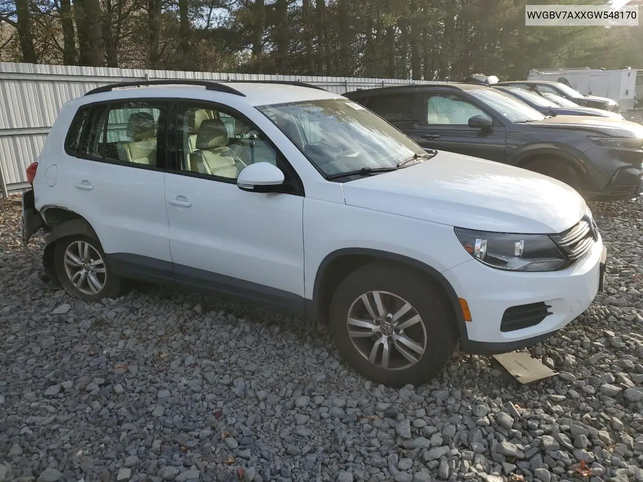 WVGBV7AXXGW548170 2016 Volkswagen Tiguan S