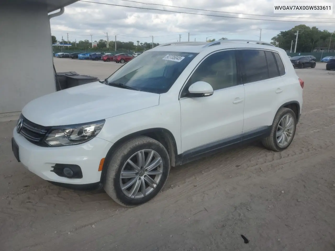WVGAV7AX0GW533611 2016 Volkswagen Tiguan S