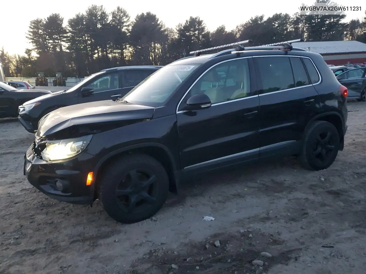 WVGBV7AX2GW611231 2016 Volkswagen Tiguan S