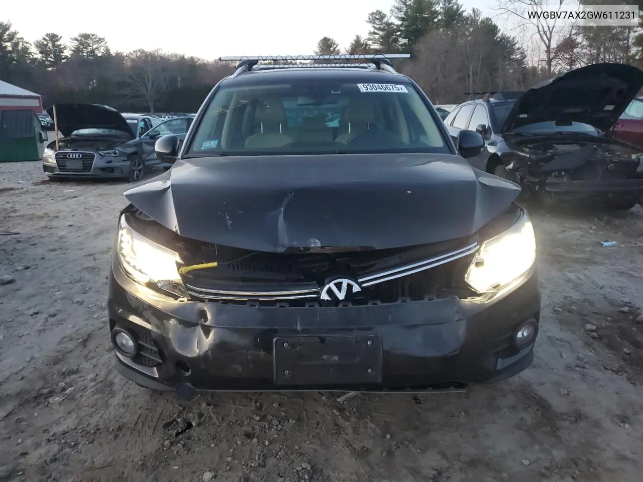 WVGBV7AX2GW611231 2016 Volkswagen Tiguan S