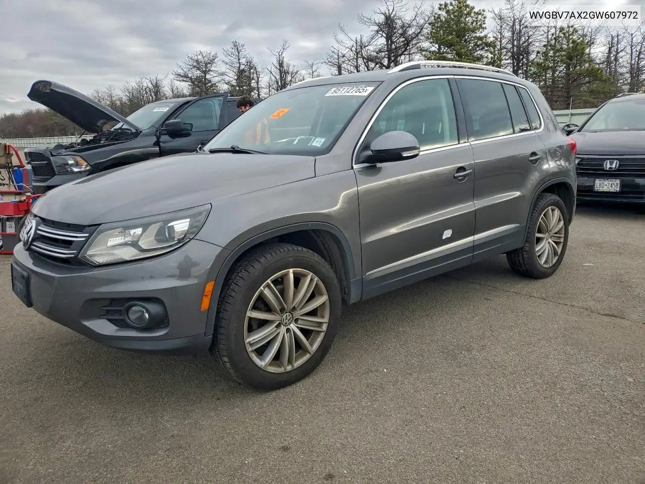 WVGBV7AX2GW607972 2016 Volkswagen Tiguan S