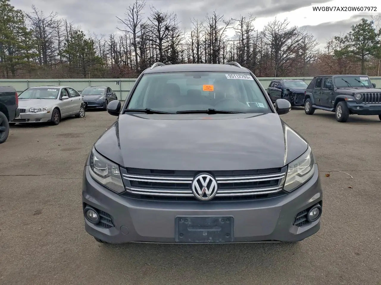 WVGBV7AX2GW607972 2016 Volkswagen Tiguan S