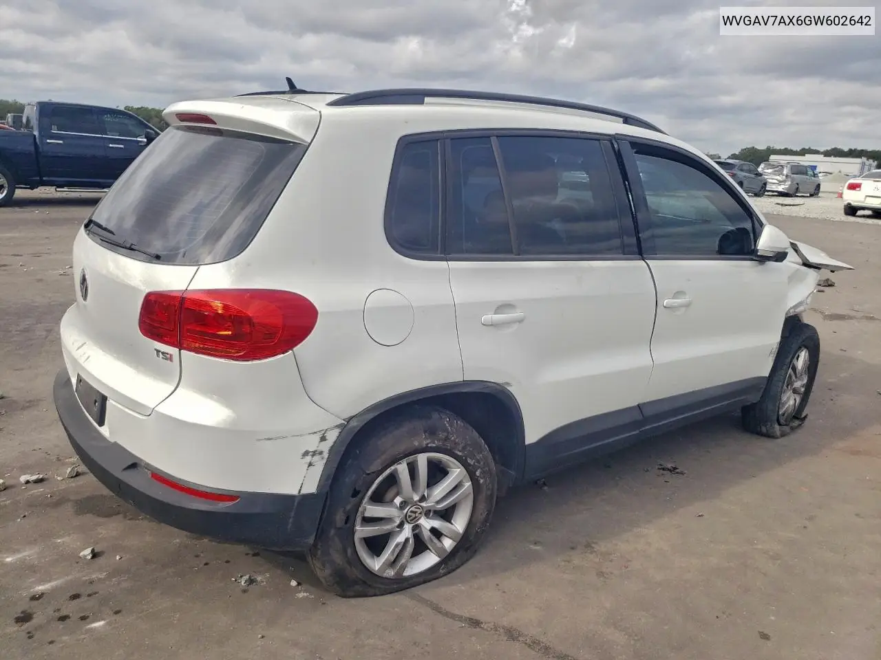 WVGAV7AX6GW602642 2016 Volkswagen Tiguan S