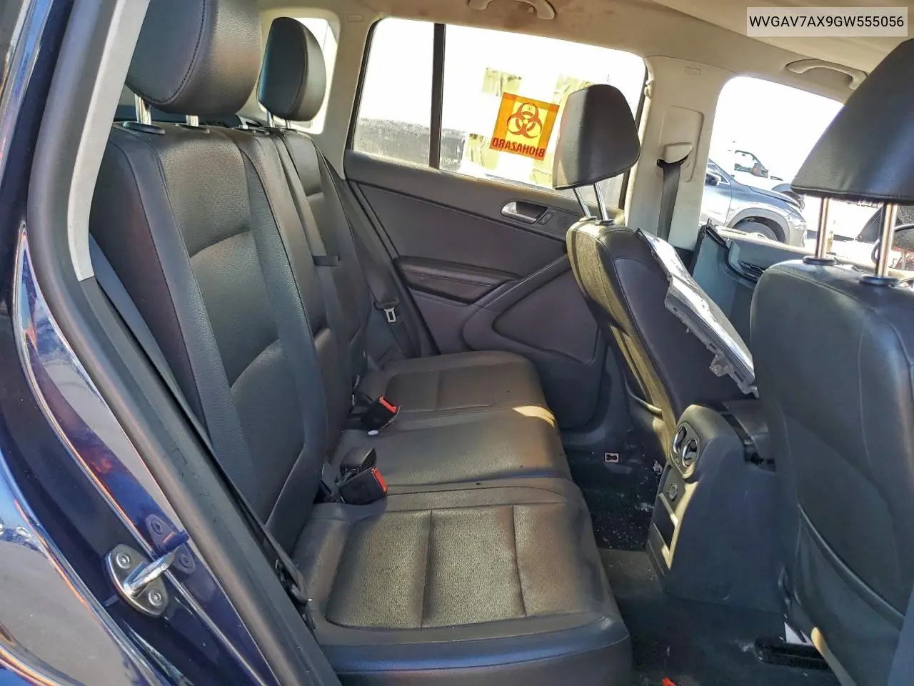 WVGAV7AX9GW555056 2016 Volkswagen Tiguan S