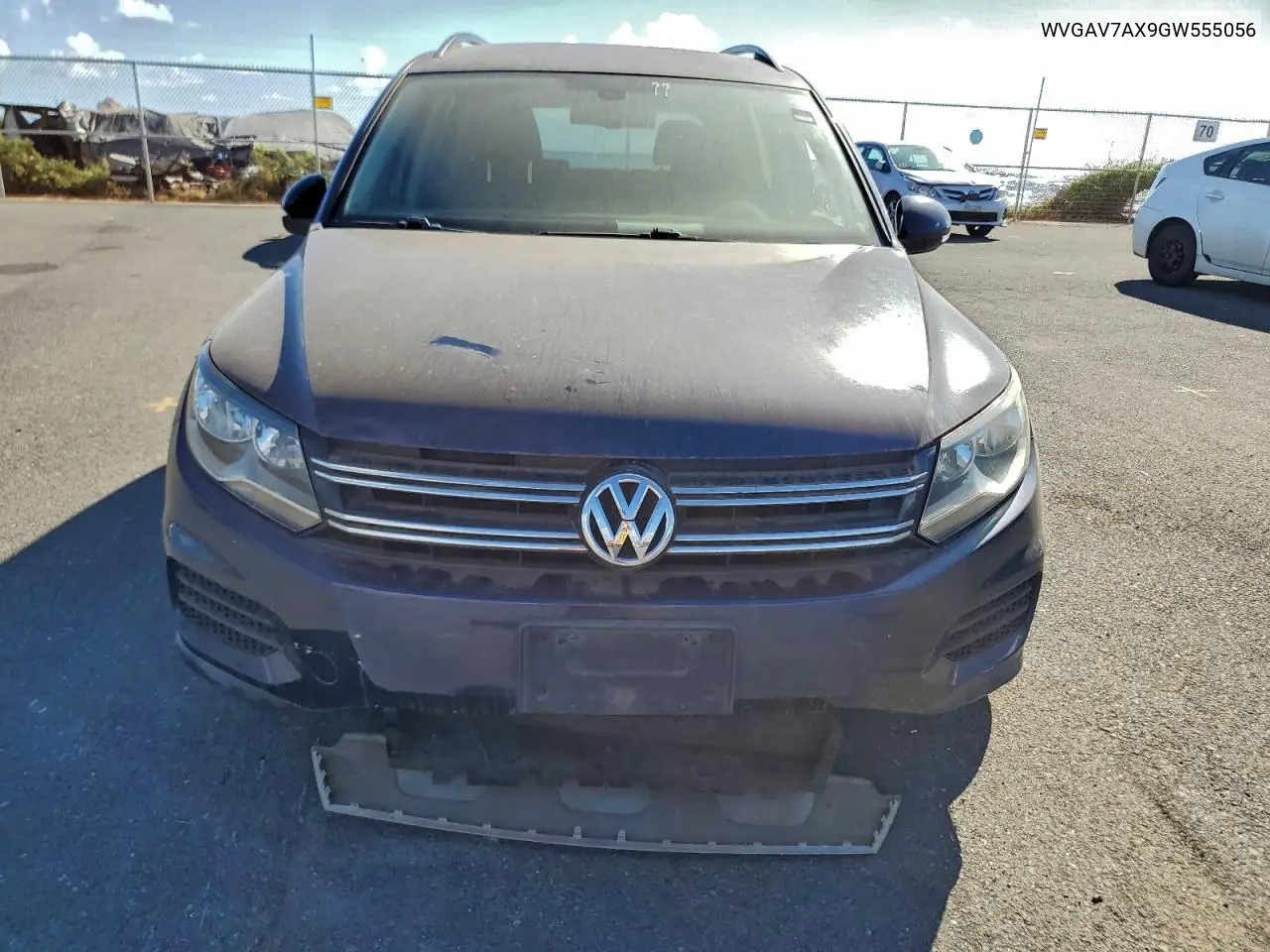 WVGAV7AX9GW555056 2016 Volkswagen Tiguan S