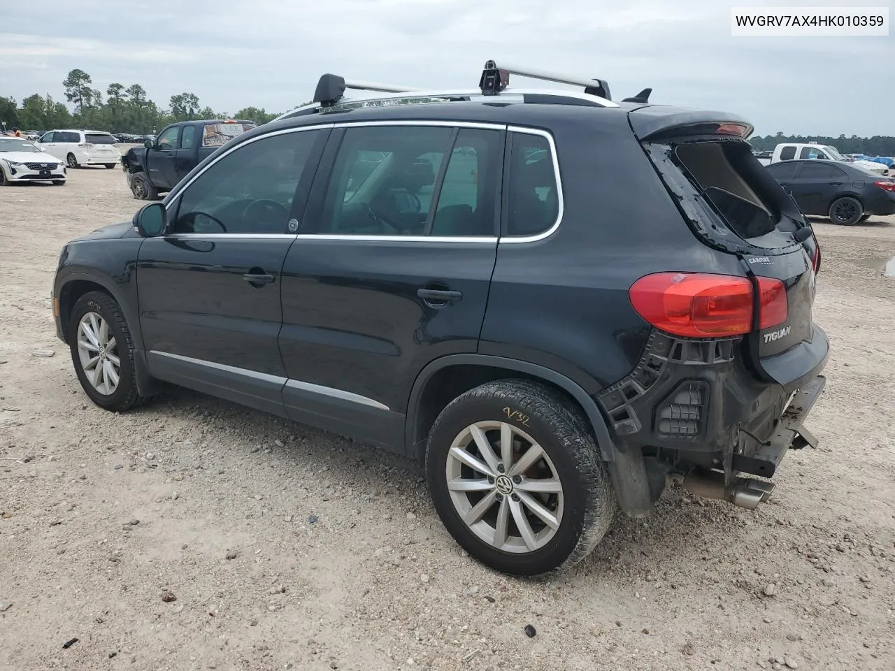 WVGRV7AX4HK010359 2017 Volkswagen Tiguan Wolfsburg