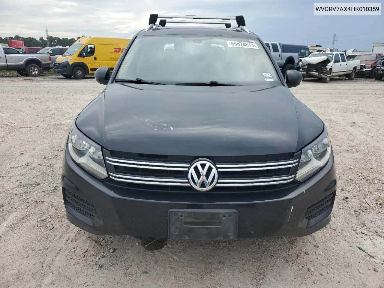 WVGRV7AX4HK010359 2017 Volkswagen Tiguan Wolfsburg