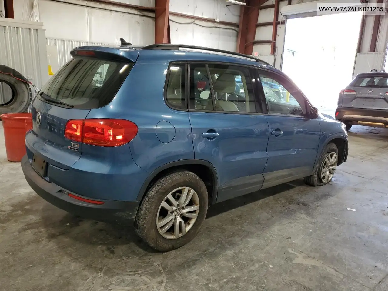 WVGBV7AX6HK021235 2017 Volkswagen Tiguan S