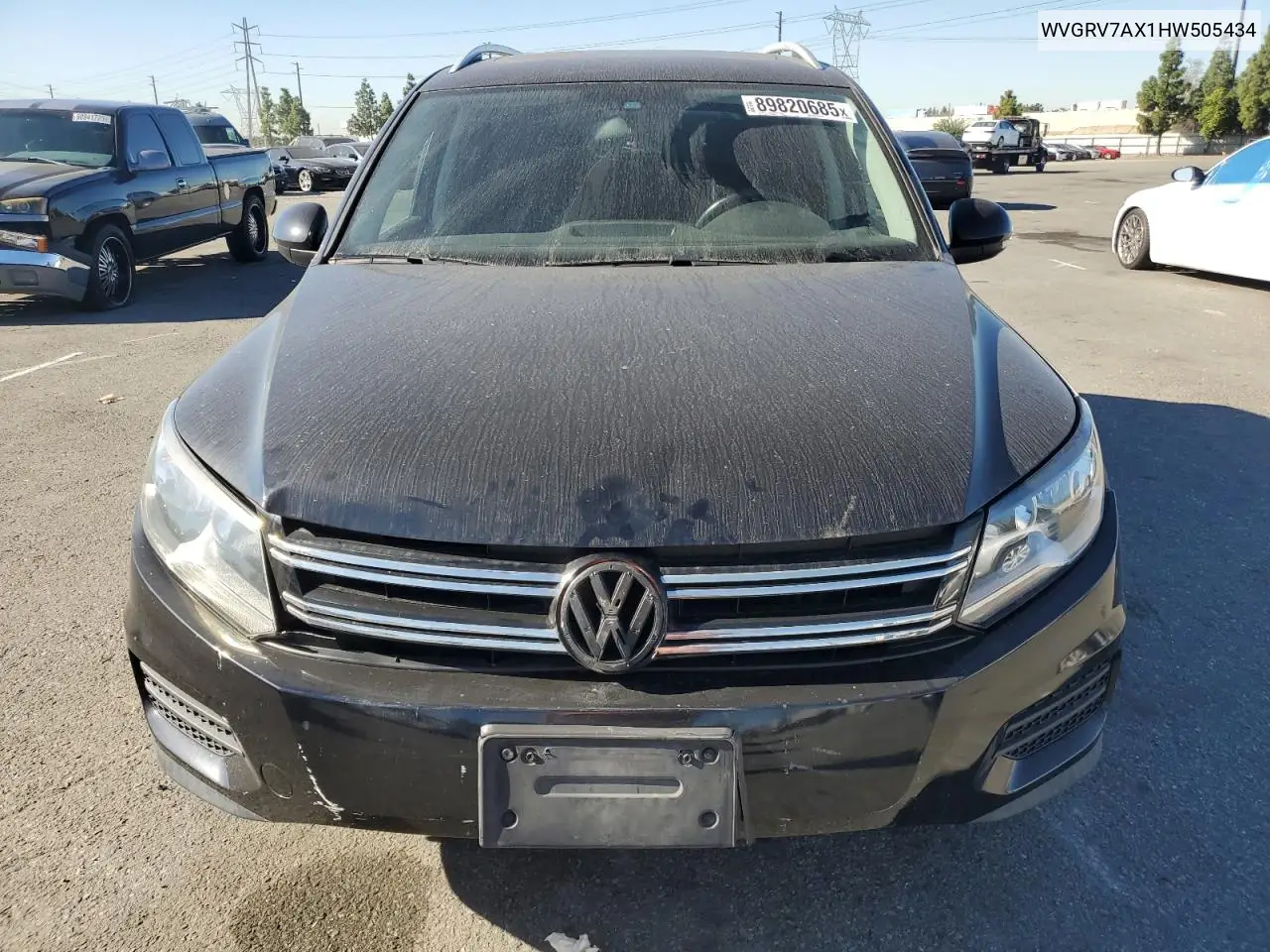 WVGRV7AX1HW505434 2017 Volkswagen Tiguan Wolfsburg
