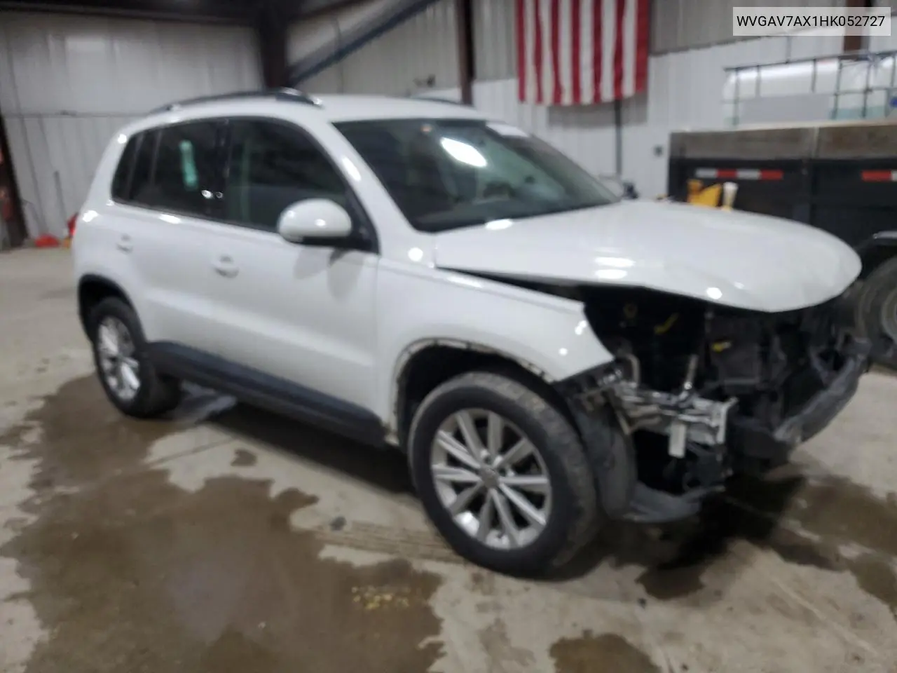 WVGAV7AX1HK052727 2017 Volkswagen Tiguan S