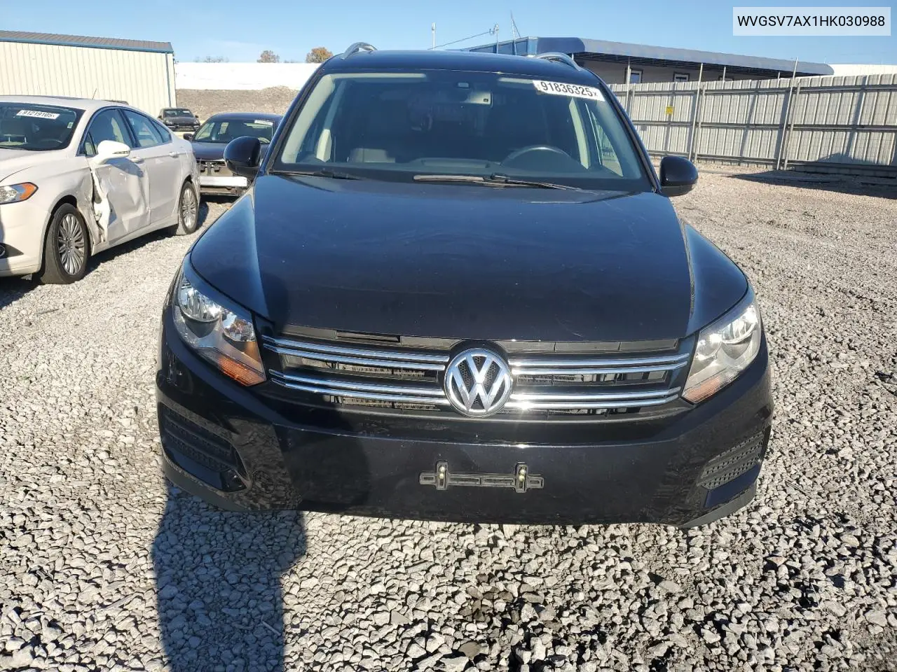 WVGSV7AX1HK030988 2017 Volkswagen Tiguan Wolfsburg