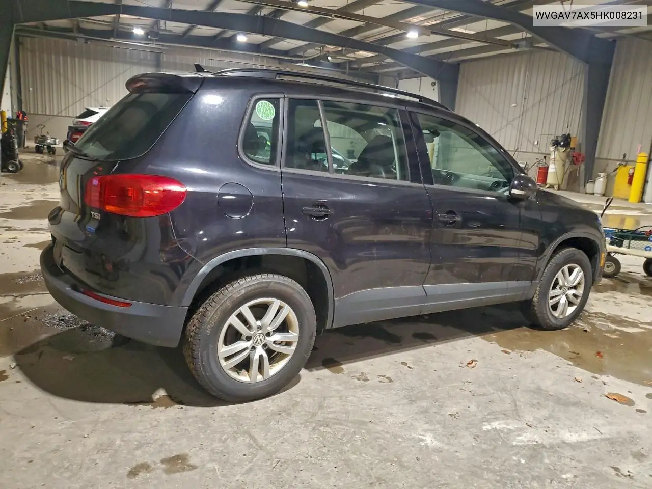 WVGAV7AX5HK008231 2017 Volkswagen Tiguan S