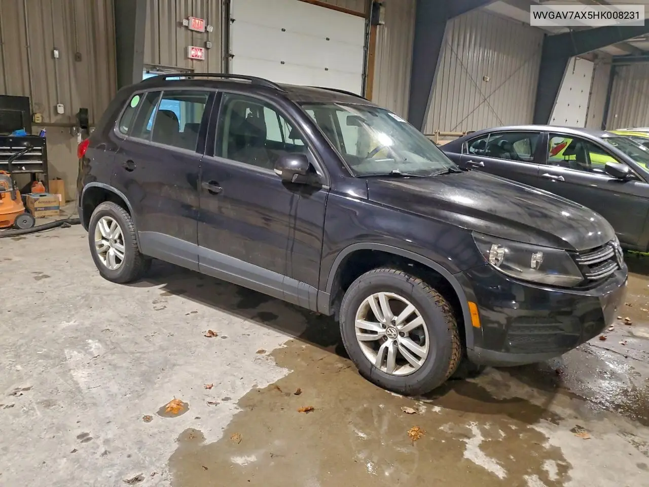 WVGAV7AX5HK008231 2017 Volkswagen Tiguan S